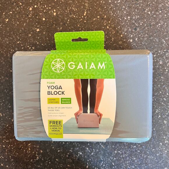 Gaiam NEW/SEALED Yoga Block Blue non-slip Foam 9" x 6" x 4" - Picture 1 of 2
